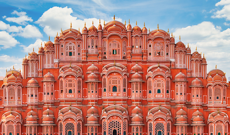 Rishikesh to Jaipur Taxi Service